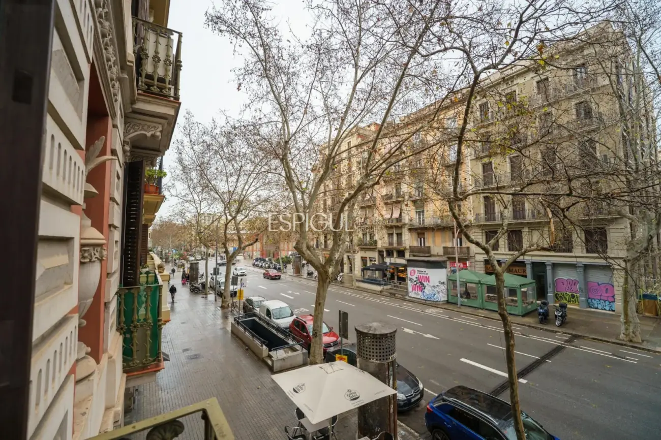 Exclusico piso con terraza privada en Eixample – Sant Antoni