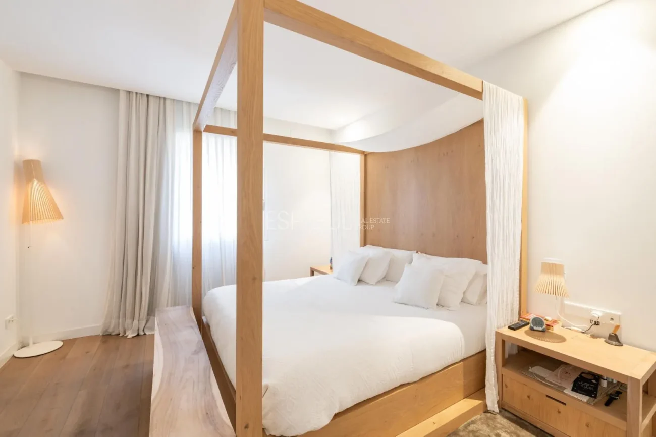 Propriété exclusive avec jardin, piscine et terrain de paddle privé au centre d’Alella
