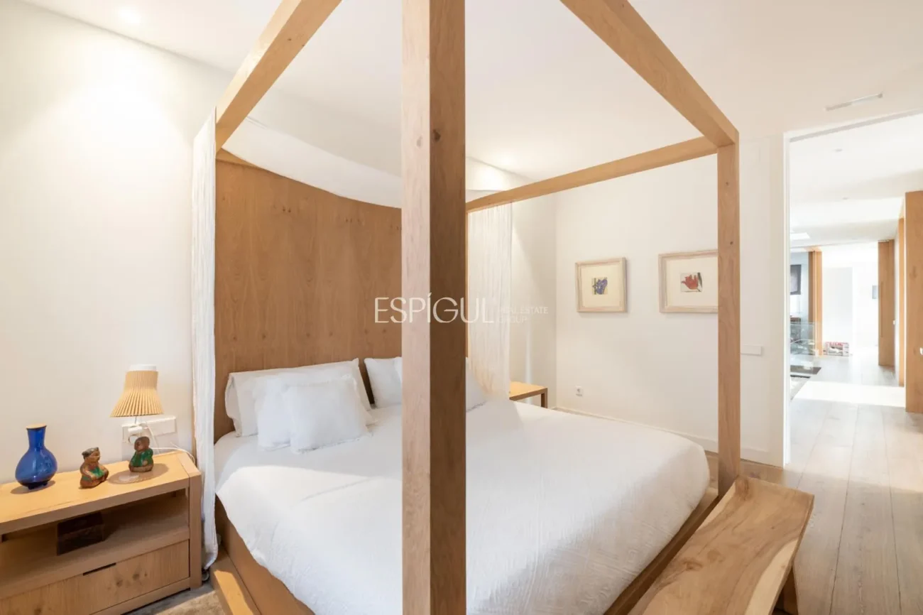 Propriété exclusive avec jardin, piscine et terrain de paddle privé au centre d’Alella