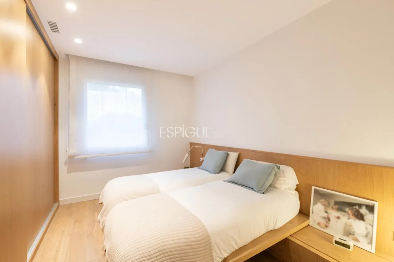 Propriété exclusive avec jardin, piscine et terrain de paddle privé au centre d’Alella