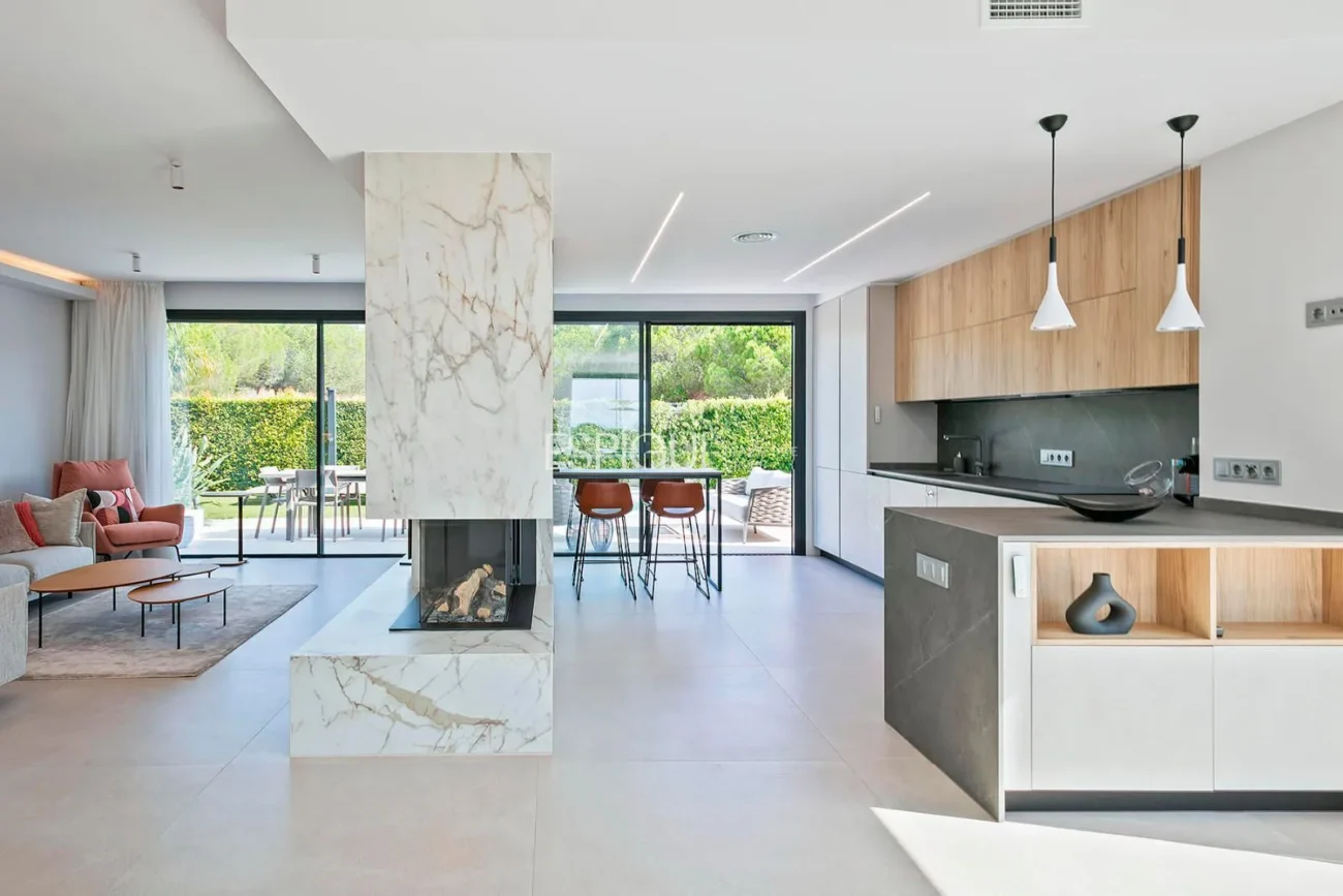Magnifique maison individuelle avec vue sur la mer et piscine privée à Montgat