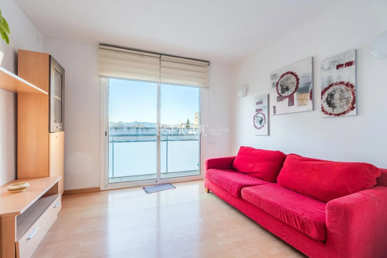 Piso de dos habitaciones en venta zona Migdia