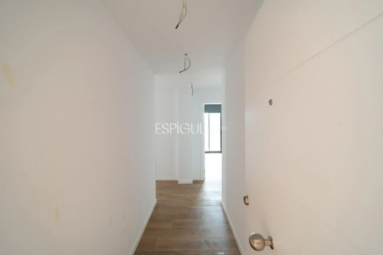 Apartment for rent in Vilablareix – 4 bedrooms