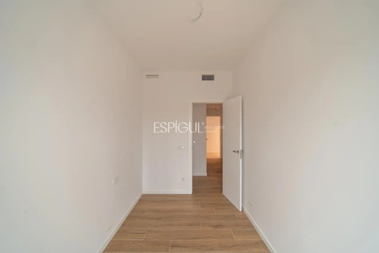 Apartment for rent in Vilablareix – 4 bedrooms