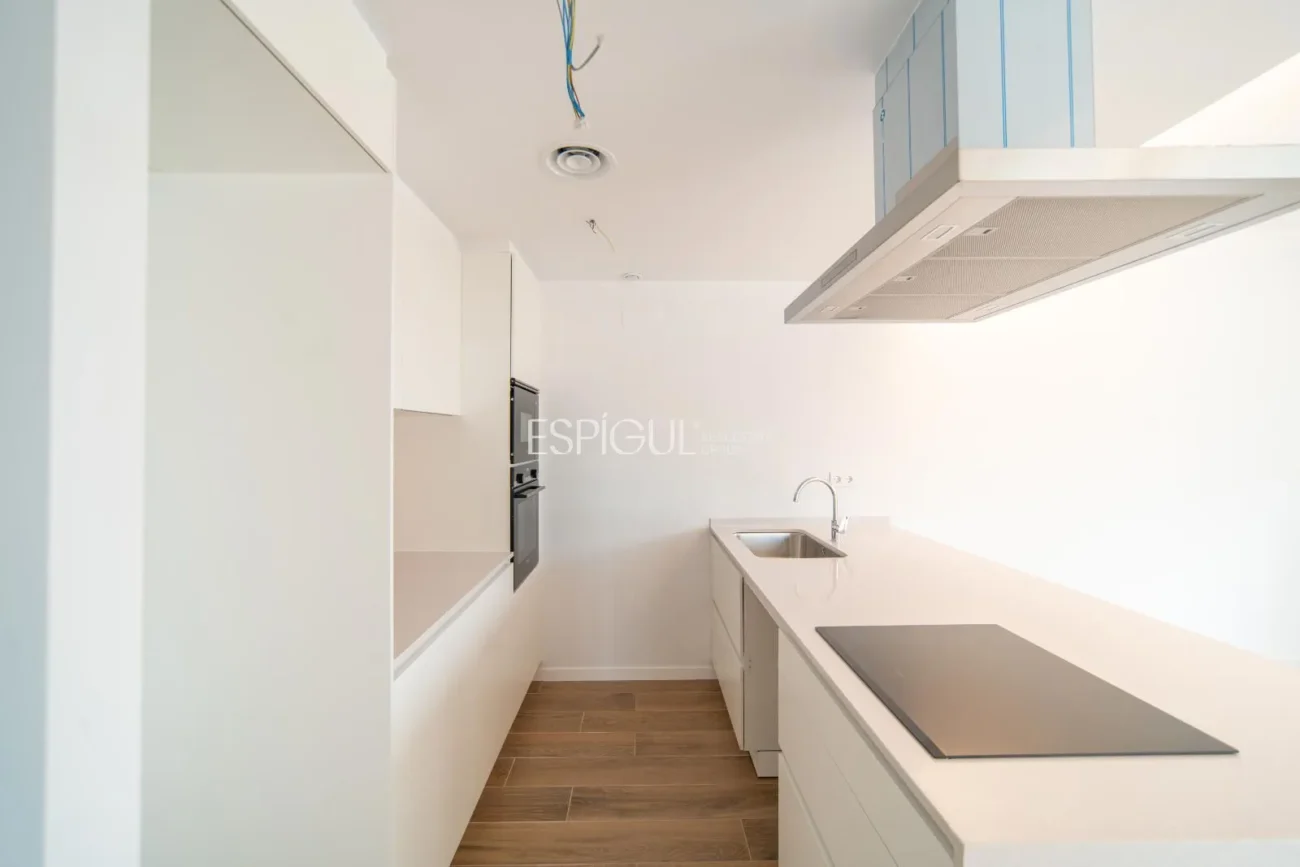 Apartment for rent in Vilablareix – 4 bedrooms