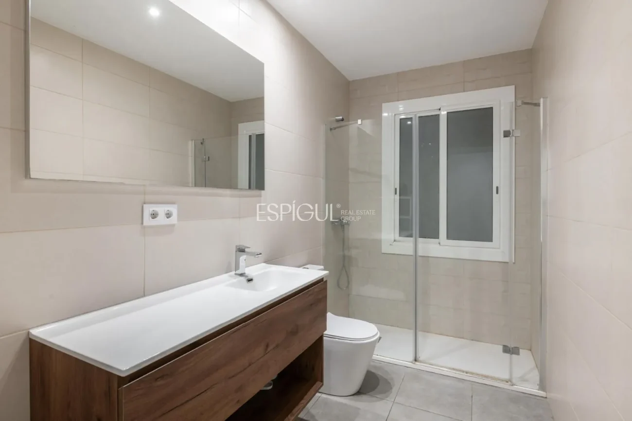 Apartment in Carrer Can Bruixa