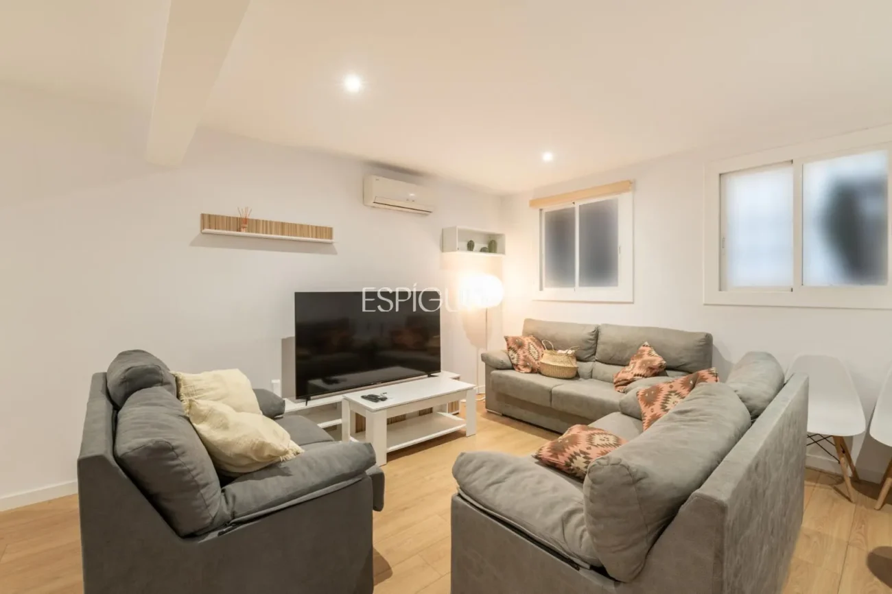 Apartment in Carrer Can Bruixa