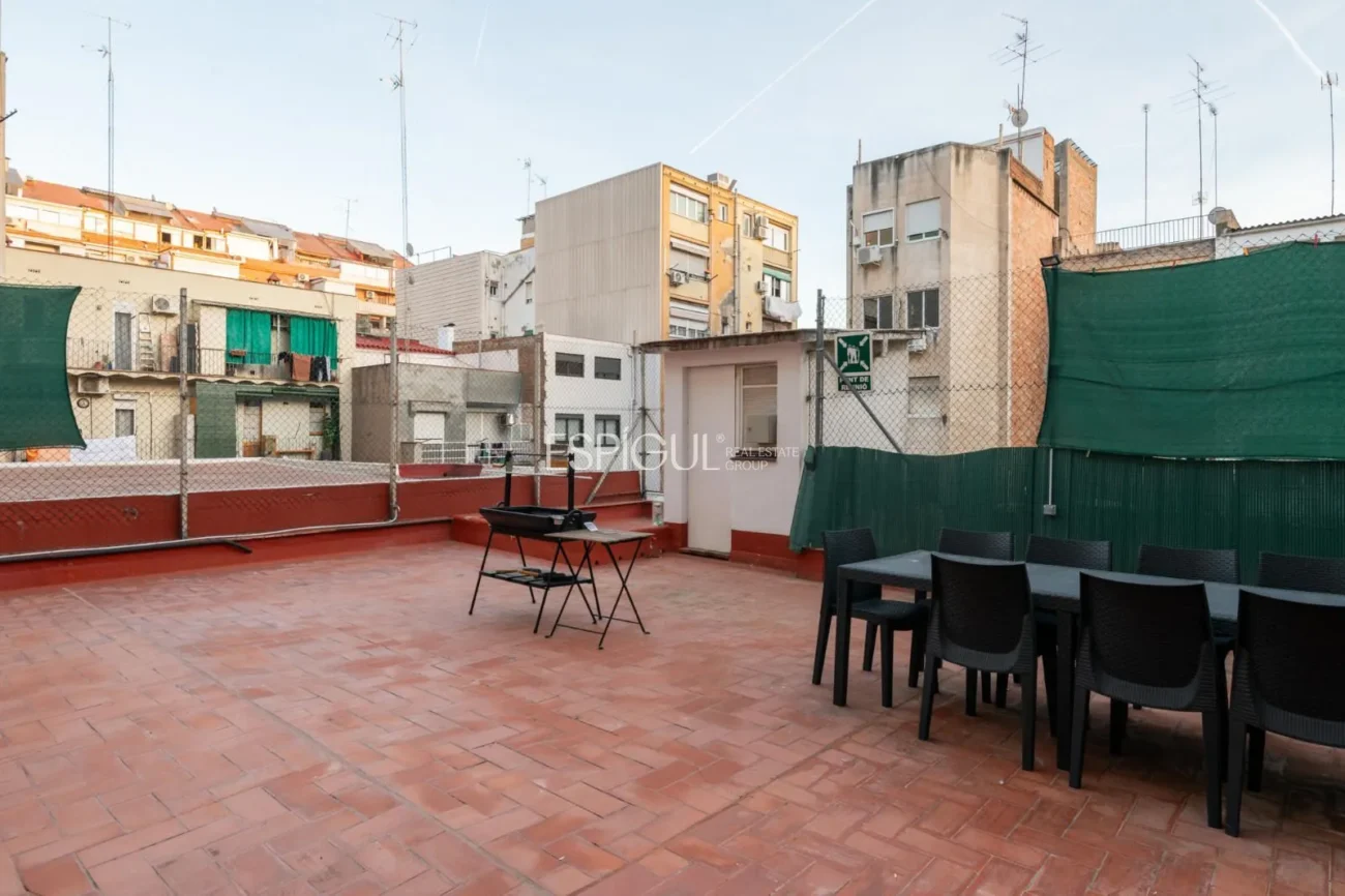 Apartment in Carrer Can Bruixa