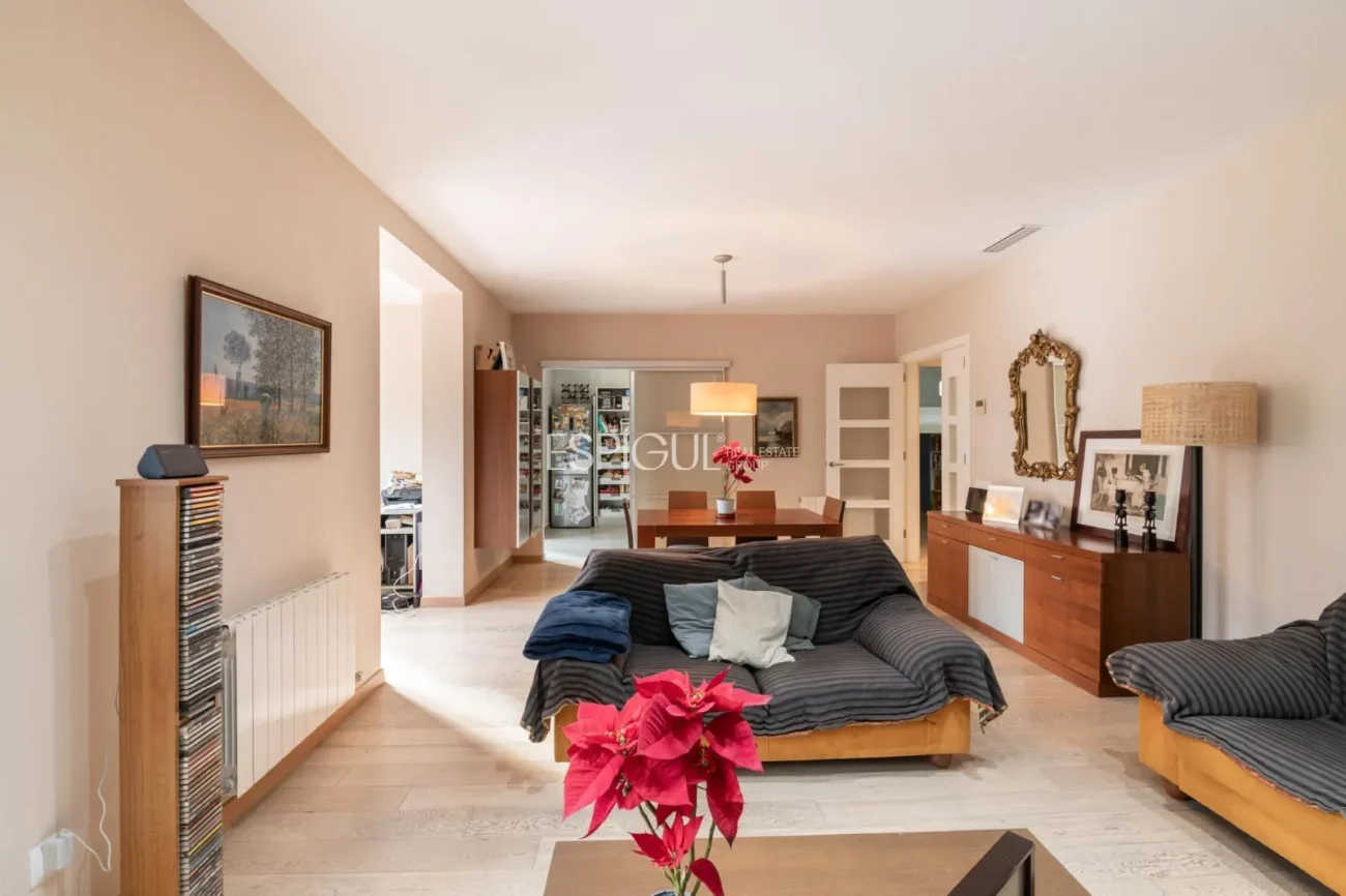 Appartement à vendre dans l&rsquo;Antiga Esquerra de l&rsquo;Eixample – Élégance classique et confort moderne