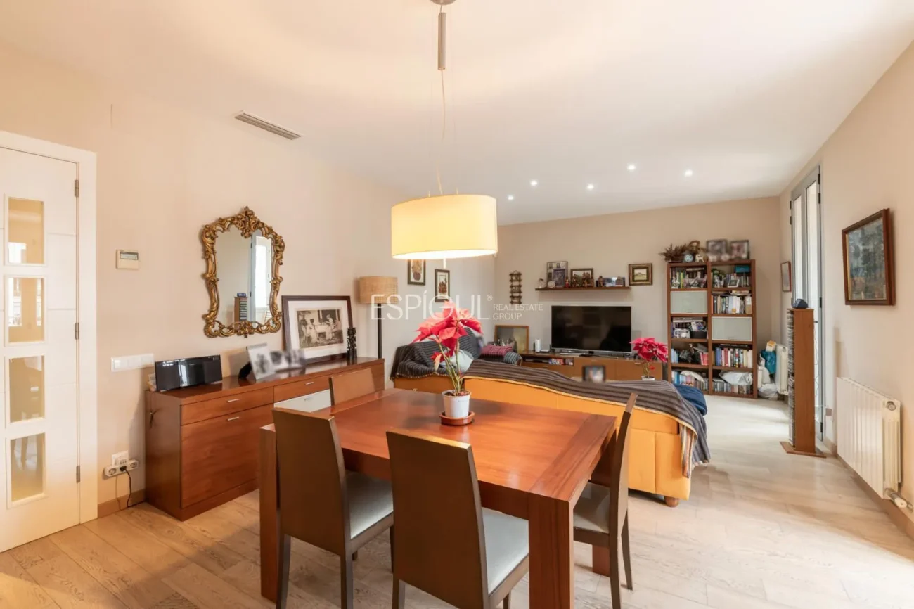 Appartement à vendre dans l&rsquo;Antiga Esquerra de l&rsquo;Eixample – Élégance classique et confort moderne