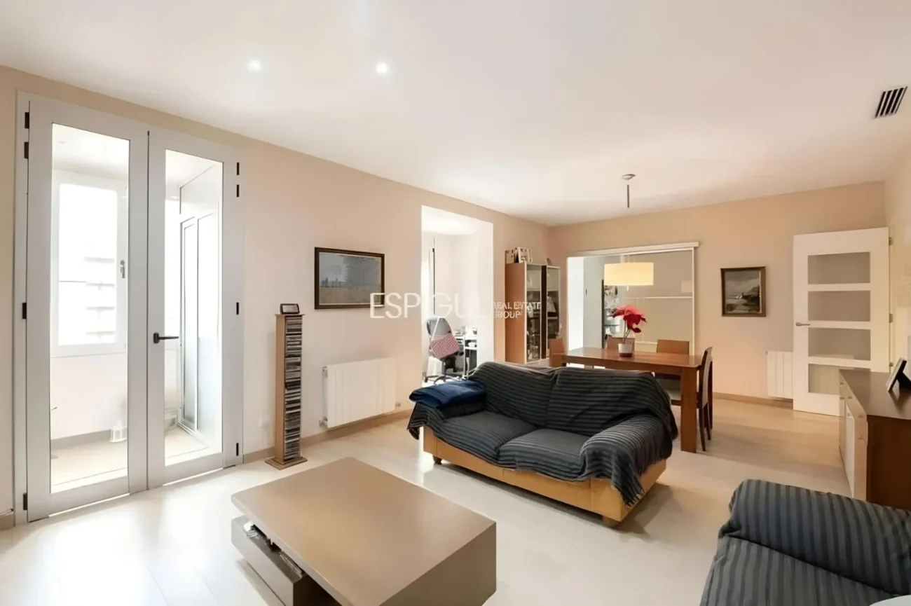 Appartement à vendre dans l&rsquo;Antiga Esquerra de l&rsquo;Eixample – Élégance classique et confort moderne