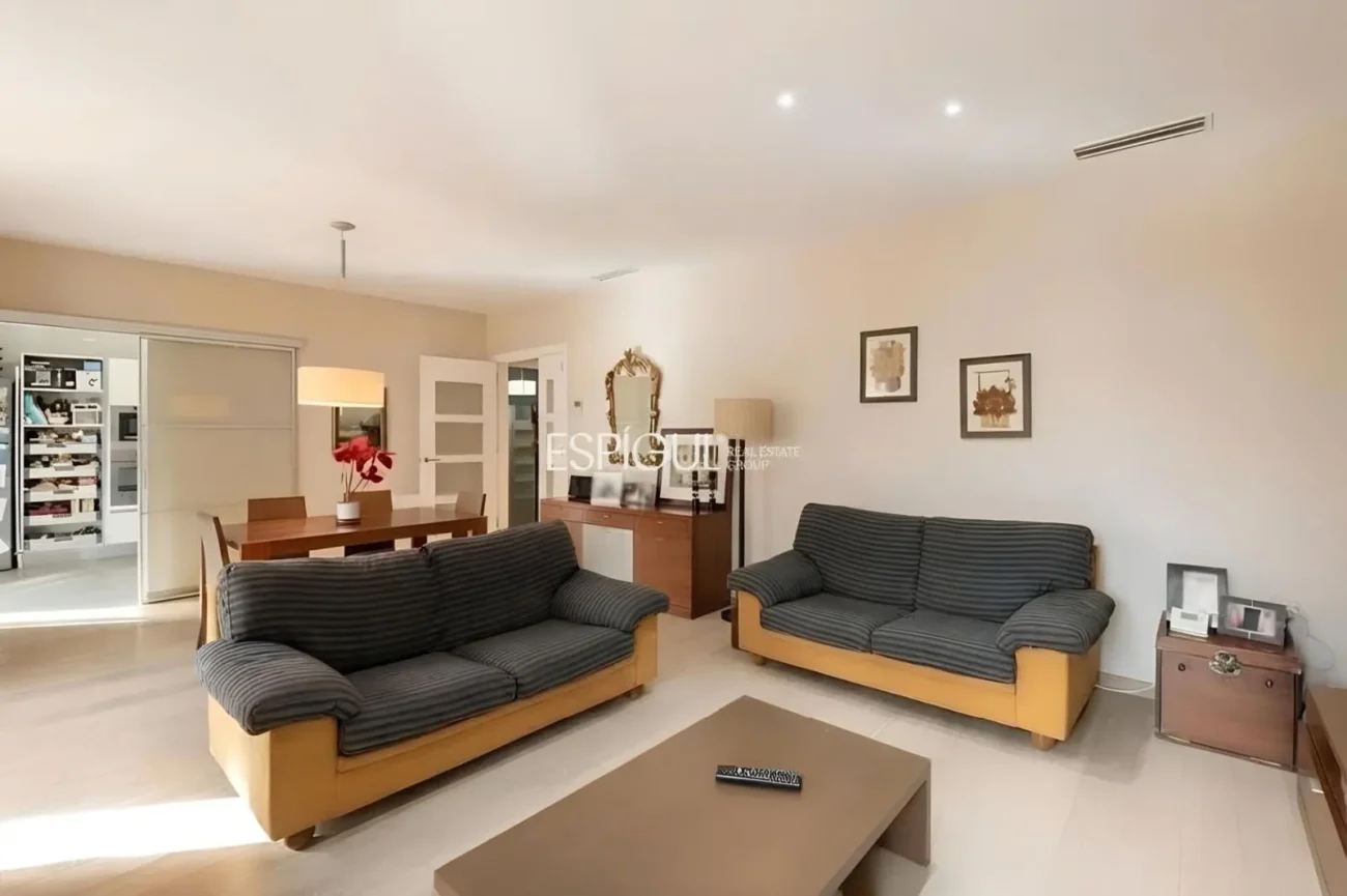 Appartement à vendre dans l&rsquo;Antiga Esquerra de l&rsquo;Eixample – Élégance classique et confort moderne