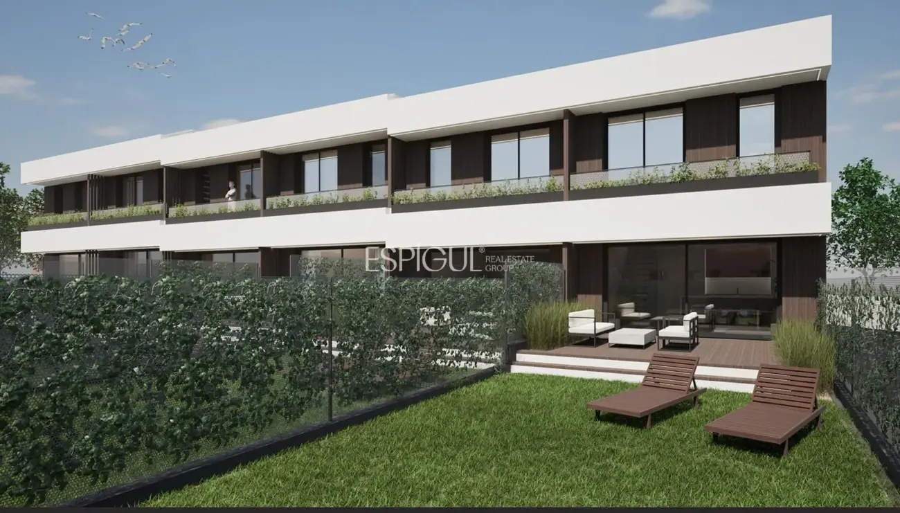Tu refugio entre el mar y la ciudad: Estrena casa con jardín en el corazón de Palafolls.