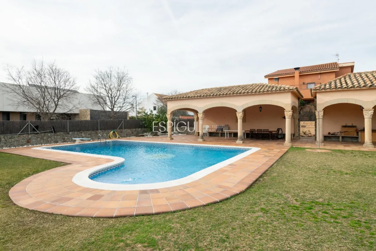 Spektakuläre Luxusvilla mit Meerblick in Can Quirze, Mataró