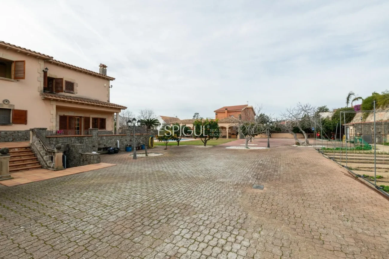 Spektakuläre Luxusvilla mit Meerblick in Can Quirze, Mataró