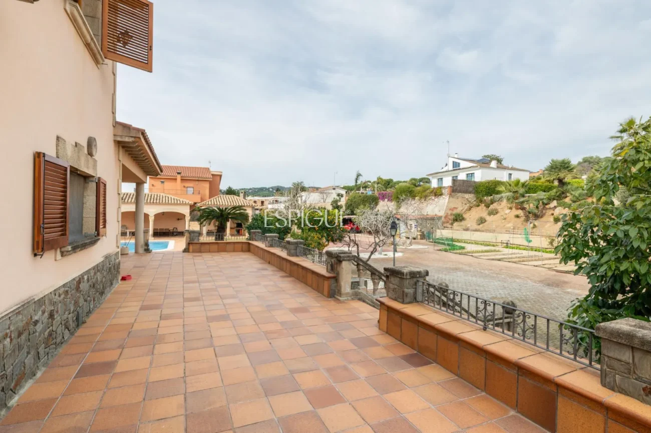 Spektakuläre Luxusvilla mit Meerblick in Can Quirze, Mataró
