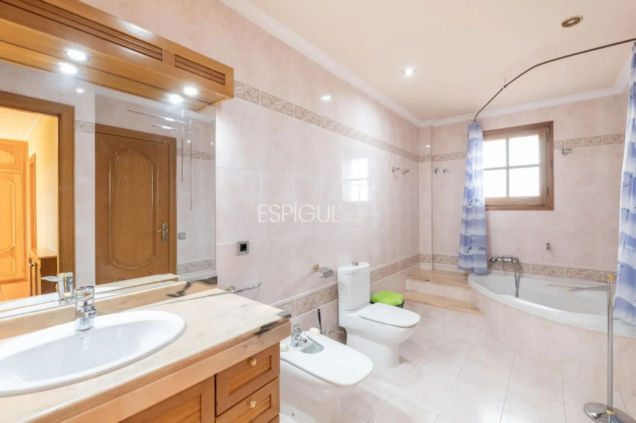 Spektakuläre Luxusvilla mit Meerblick in Can Quirze, Mataró