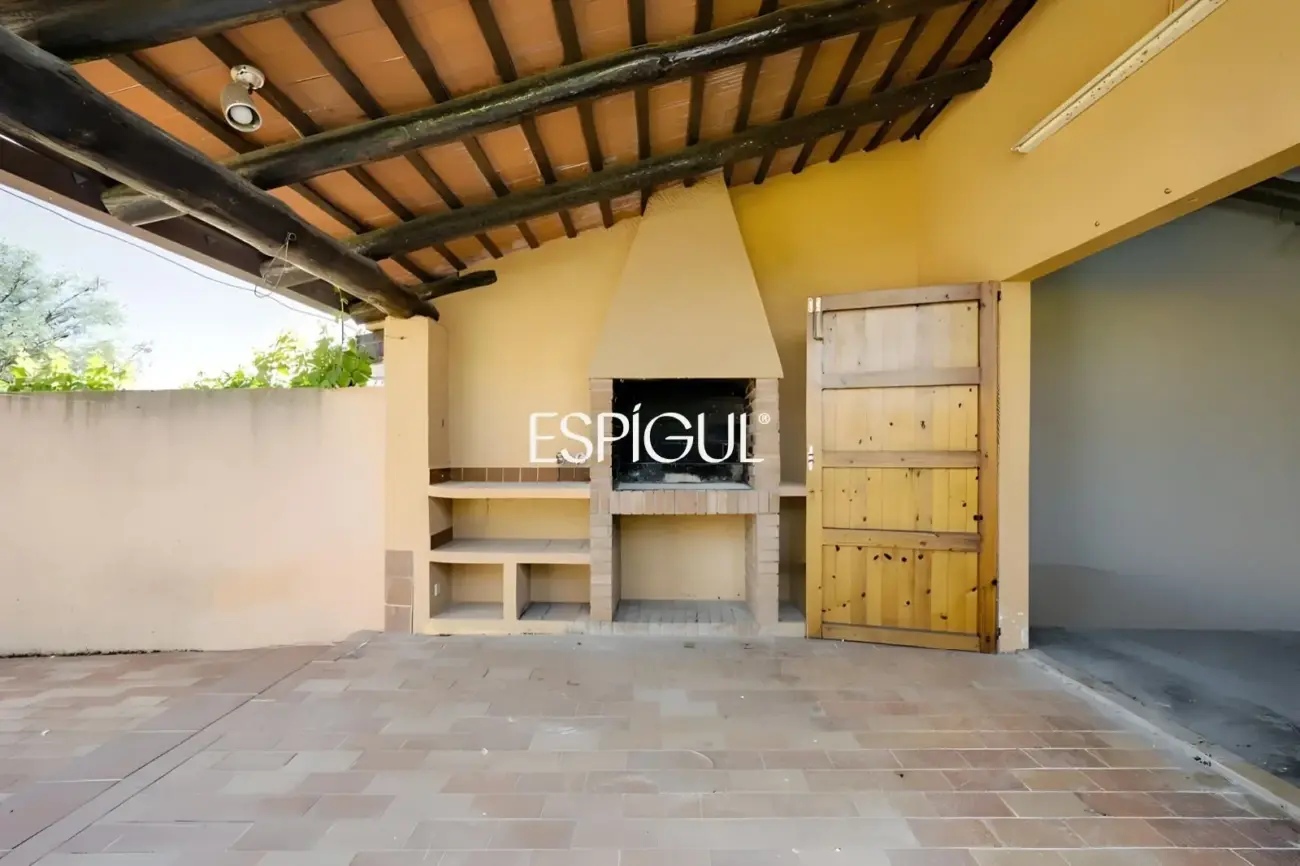 Amplia villa con piscina privada en Mas Pallí, Calonge