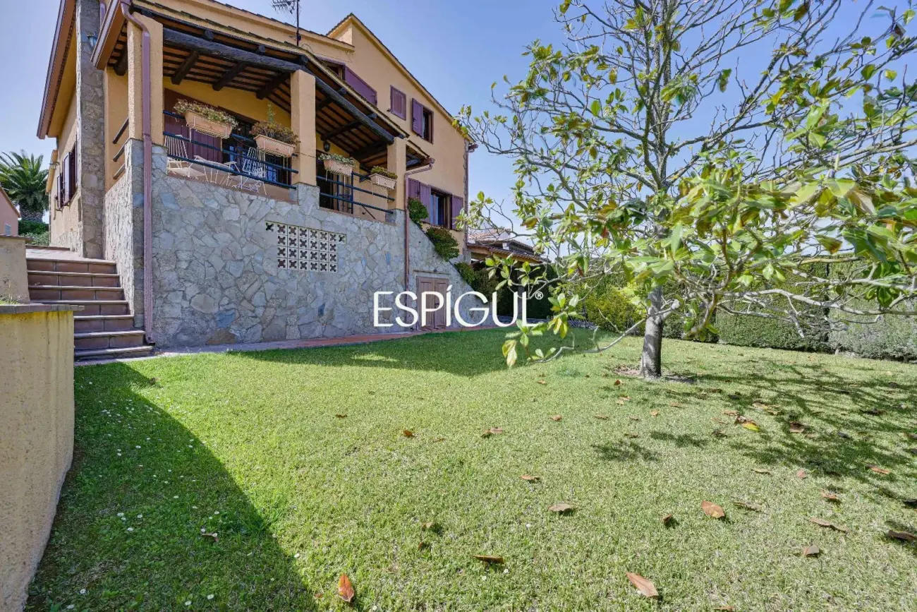 Amplia villa con piscina privada en Mas Pallí, Calonge