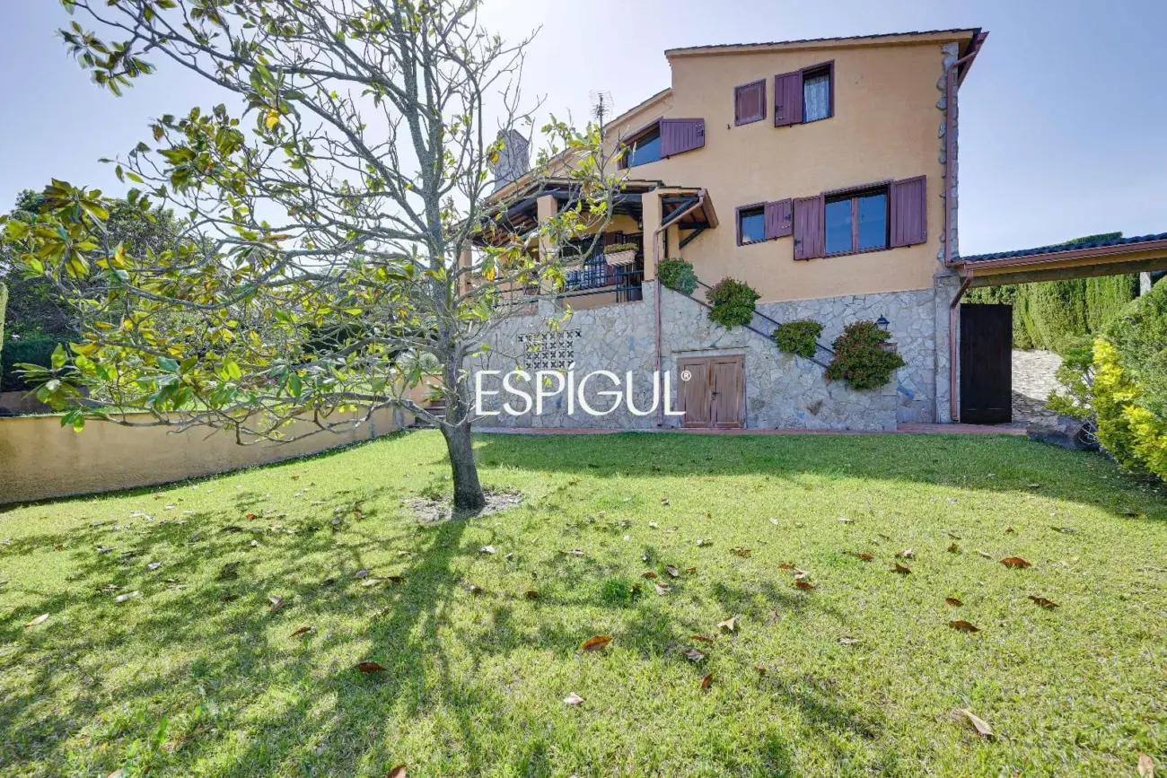 Amplia villa con piscina privada en Mas Pallí, Calonge
