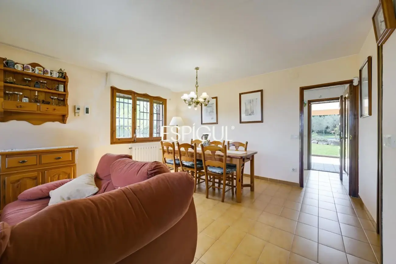 Amplia villa con piscina privada en Mas Pallí, Calonge