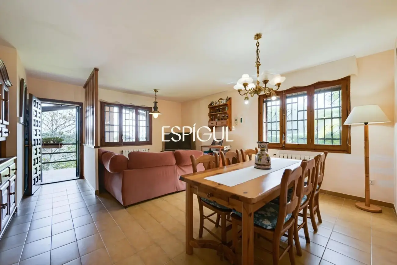 Amplia villa con piscina privada en Mas Pallí, Calonge