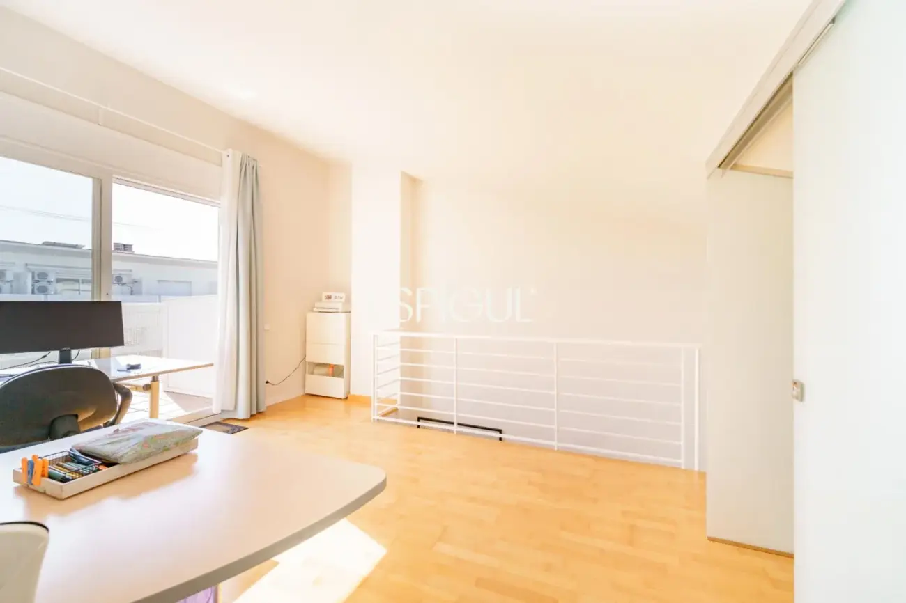 Casa adosada en venta en Premià de Mar con zona comunitaria y a pocos metros de la playa.