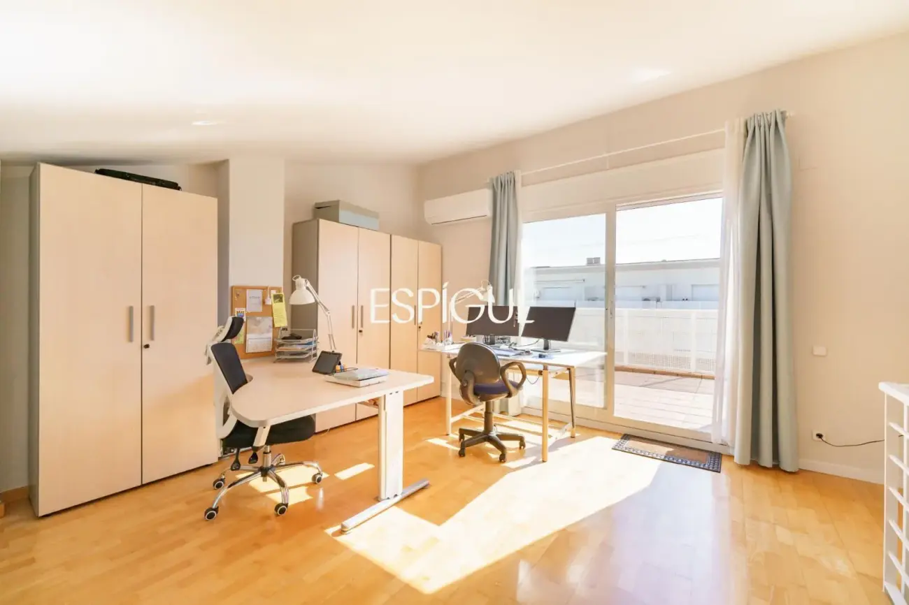 Casa adosada en venta en Premià de Mar con zona comunitaria y a pocos metros de la playa.