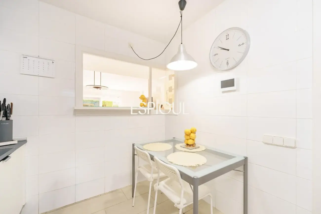 Casa adosada en venta en Premià de Mar con zona comunitaria y a pocos metros de la playa.