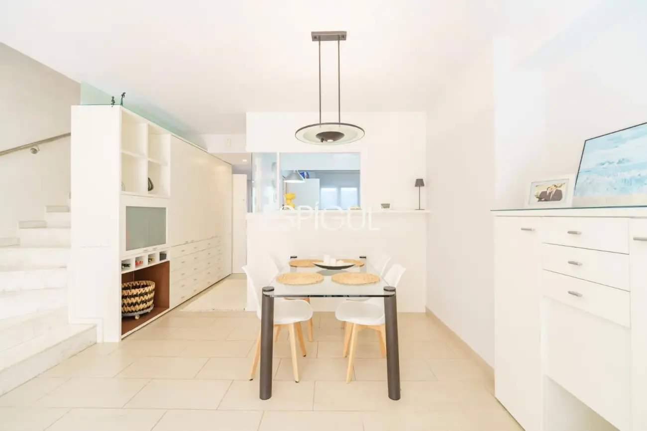 Casa adosada en venta en Premià de Mar con zona comunitaria y a pocos metros de la playa.