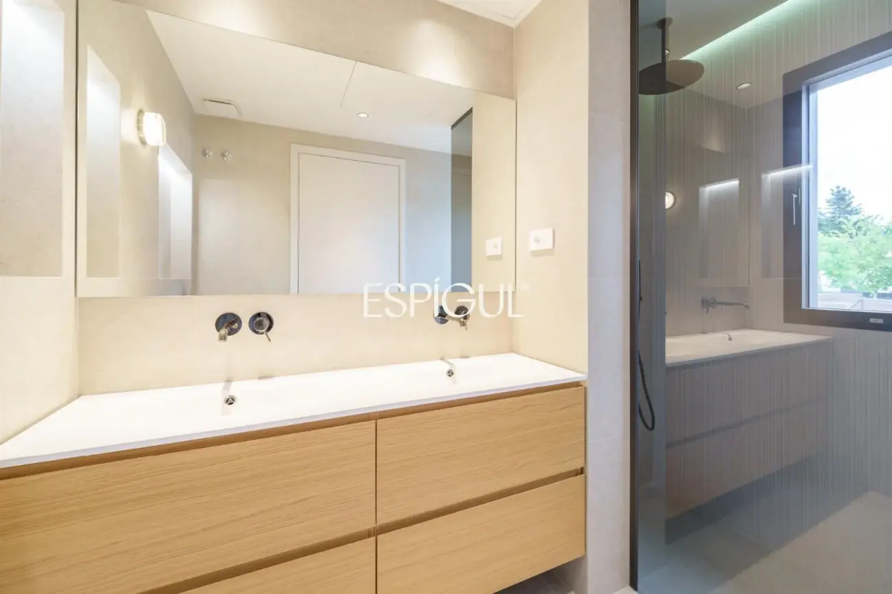 Casa en venta recién construida en Sant Cugat del Vallés