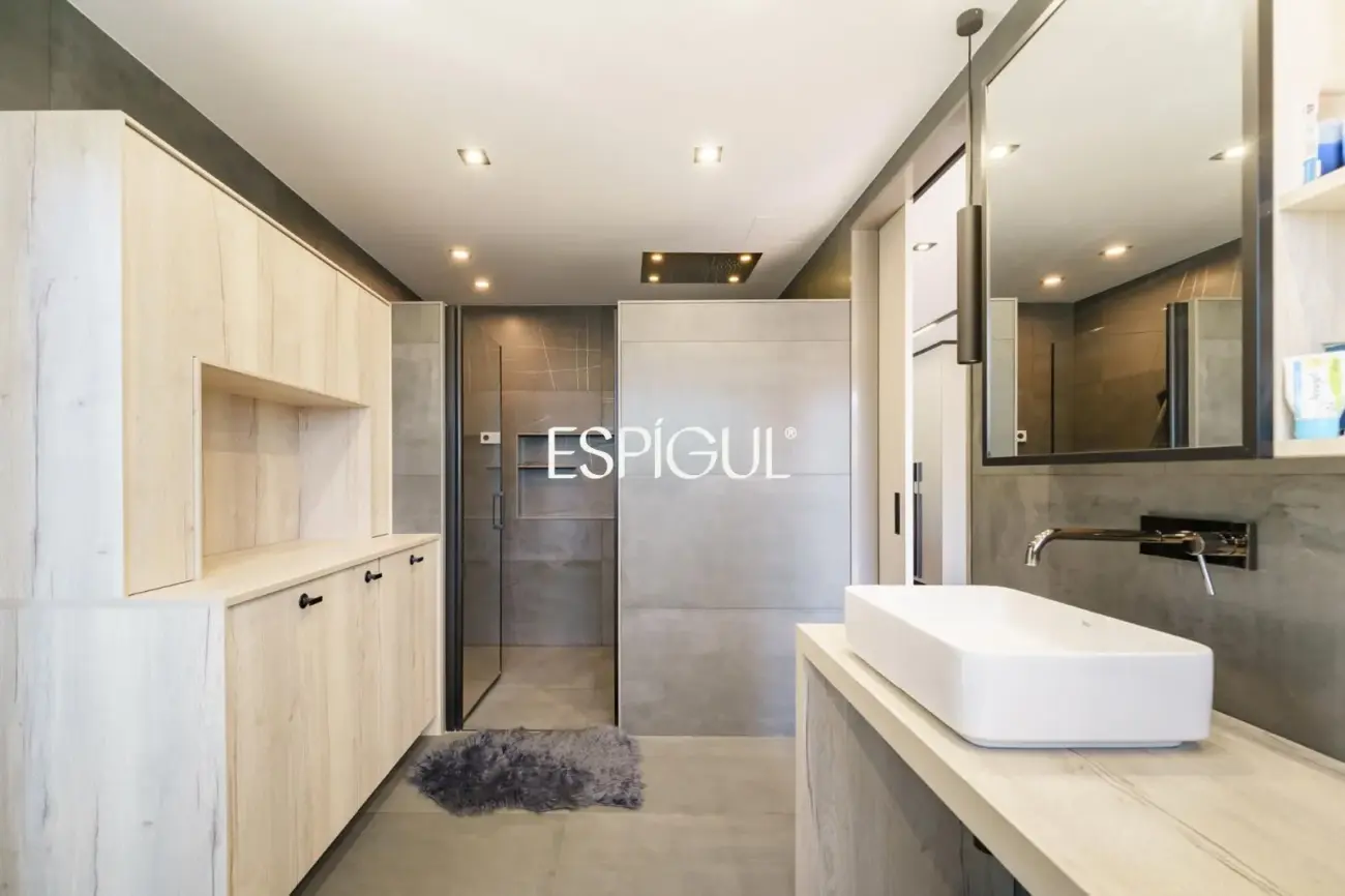 Casa totalmente refromada con piscina en Canet de mar