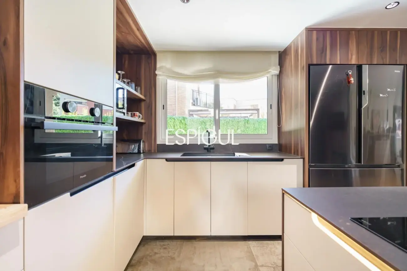 Casa totalmente refromada con piscina en Canet de mar