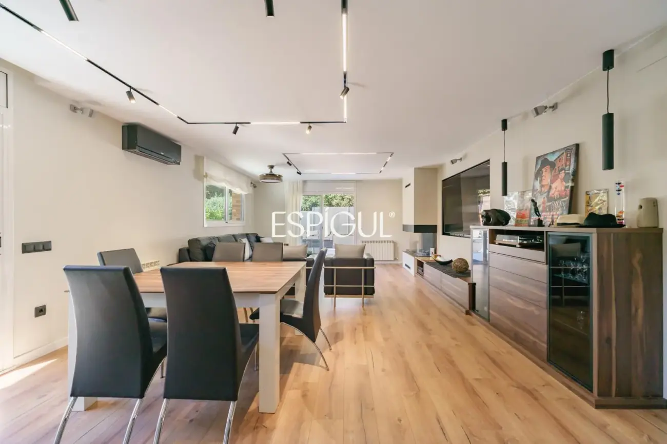 Casa totalmente refromada con piscina en Canet de mar