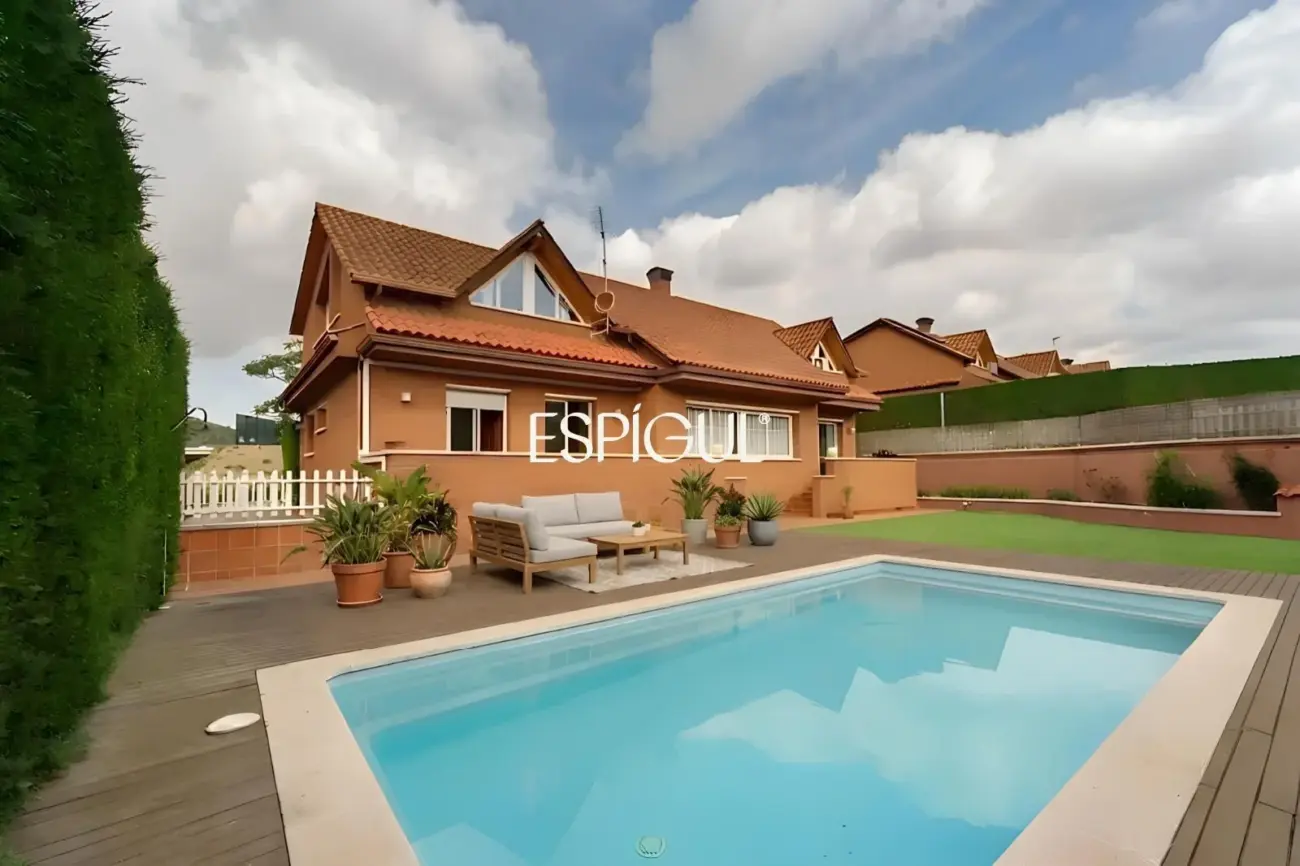 Chalet en venta en Mirasol