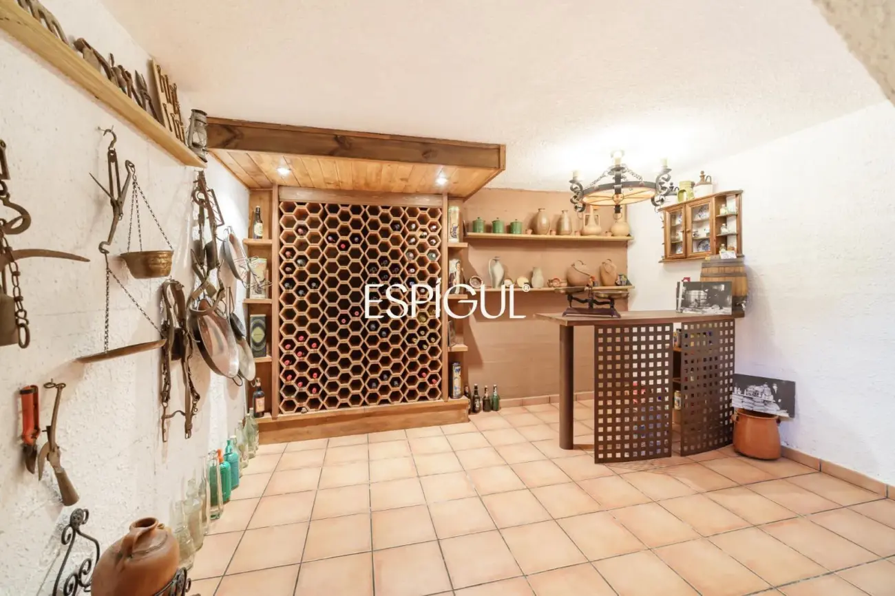 Encantadora casa unifamiliar de estilo rústico en un entorno privilegiado de Argentona
