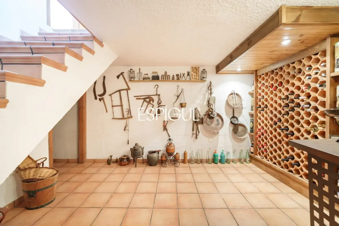 Encantadora casa unifamiliar de estilo rústico en un entorno privilegiado de Argentona