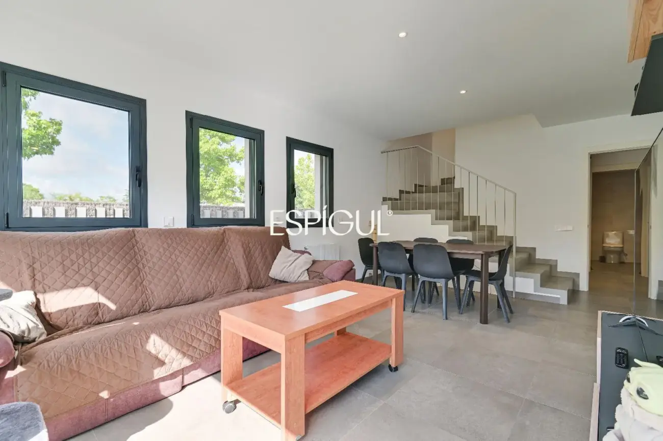 Exclusiva casa en Vilablareix de 4 habitaciones