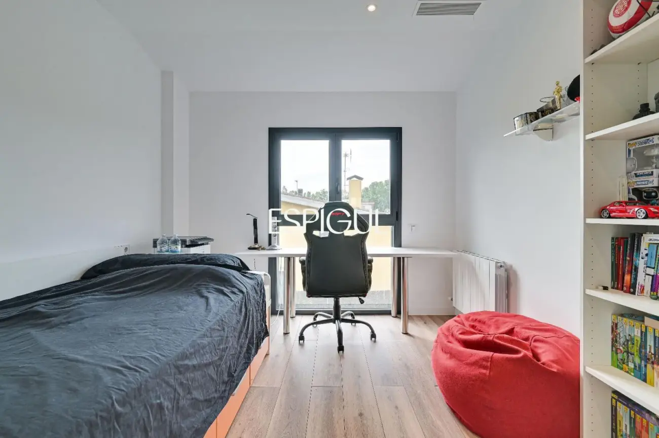 Exclusiva casa en Vilablareix de 4 habitaciones