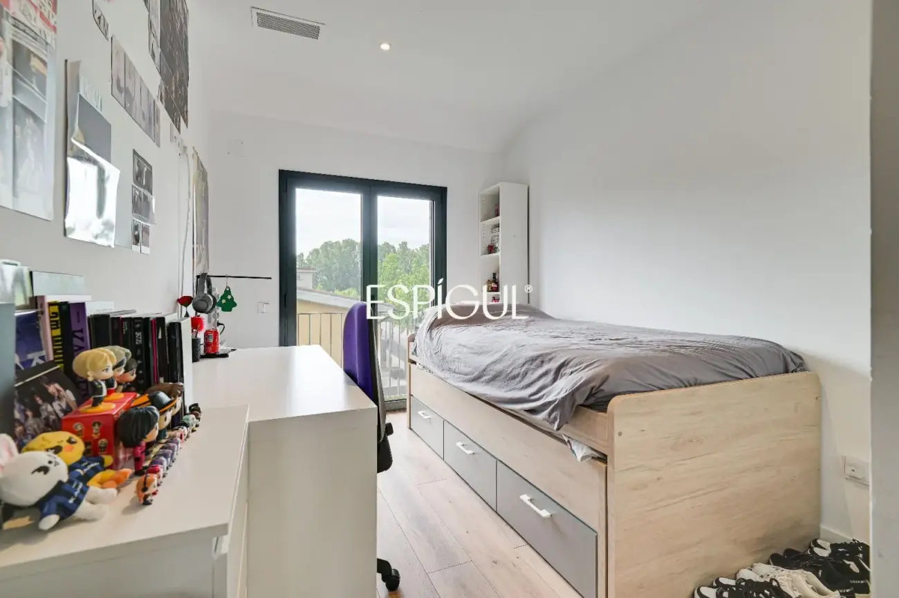 Exclusiva casa en Vilablareix de 4 habitaciones