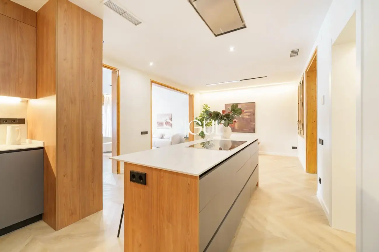 Exclusiva vivienda reformada en venta en Carrer de Muntaner
