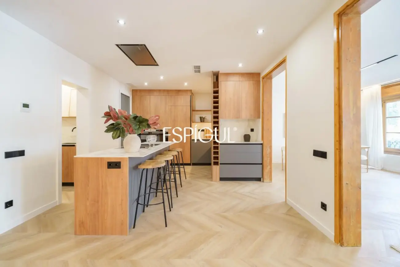 Exclusiva vivienda reformada en venta en Carrer de Muntaner