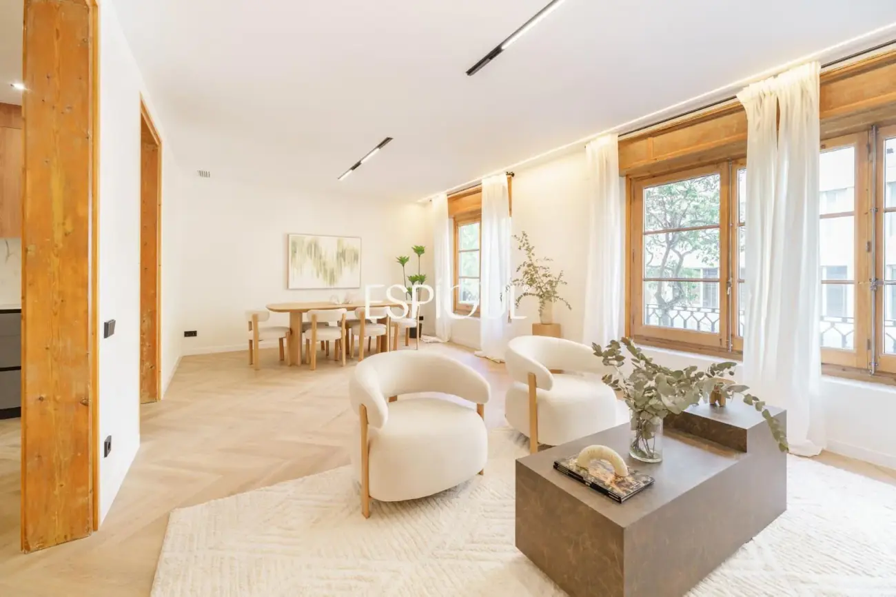 Exclusiva vivienda reformada en venta en Carrer de Muntaner