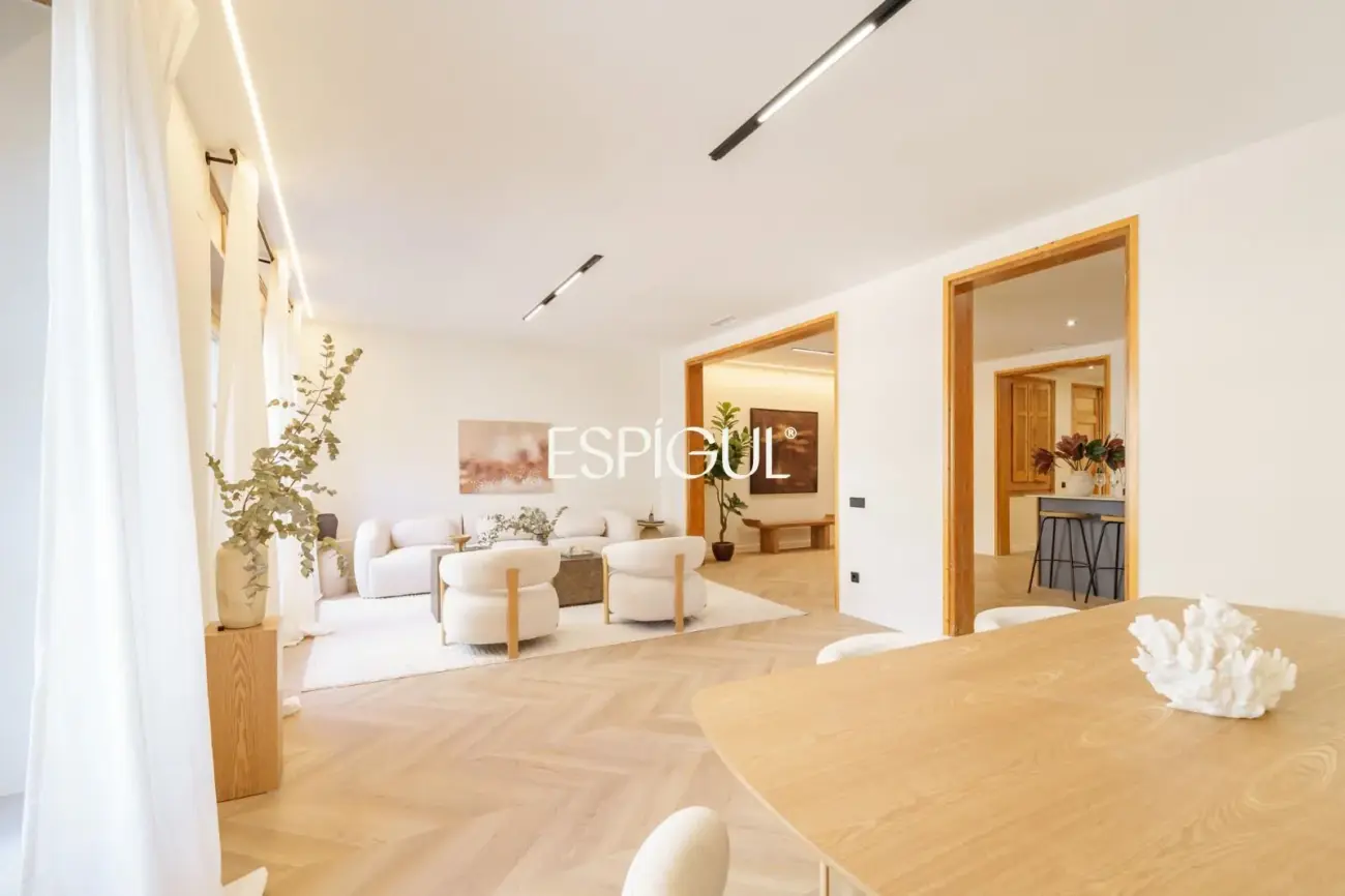 Exclusiva vivienda reformada en venta en Carrer de Muntaner