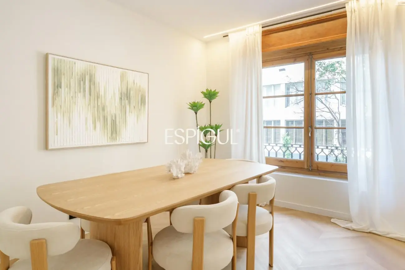 Exclusiva vivienda reformada en venta en Carrer de Muntaner