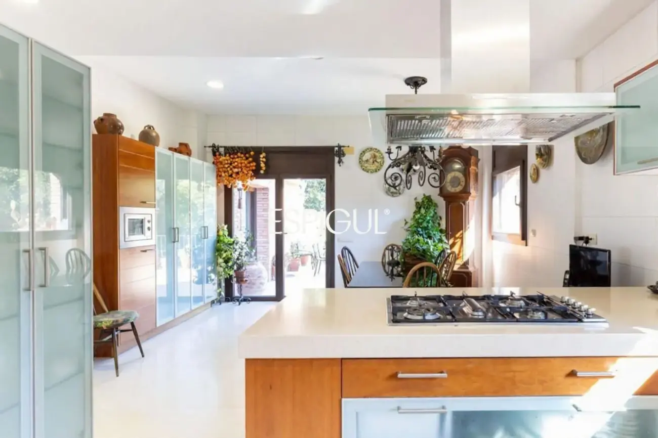 Imponente casa con piscina privada en Valldoreix