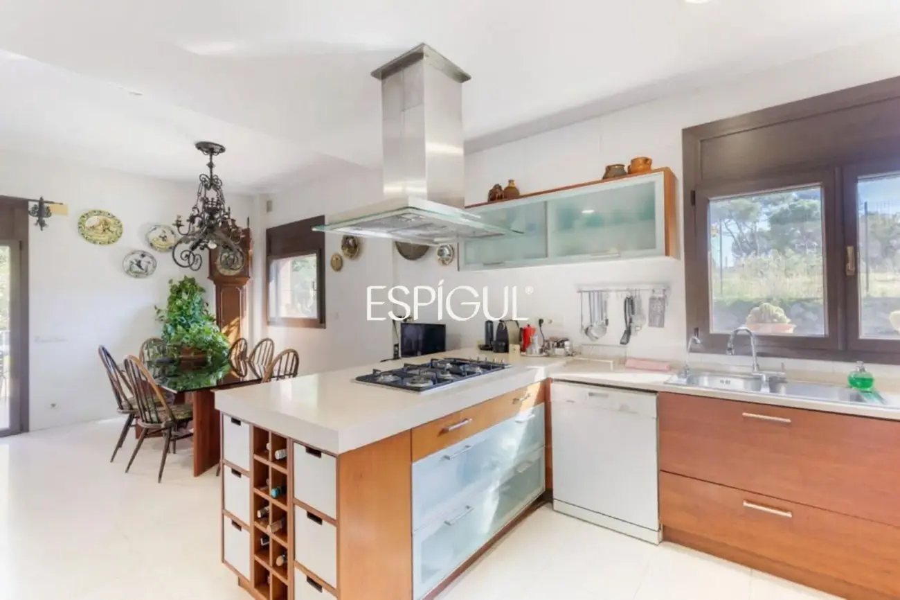 Imponente casa con piscina privada en Valldoreix