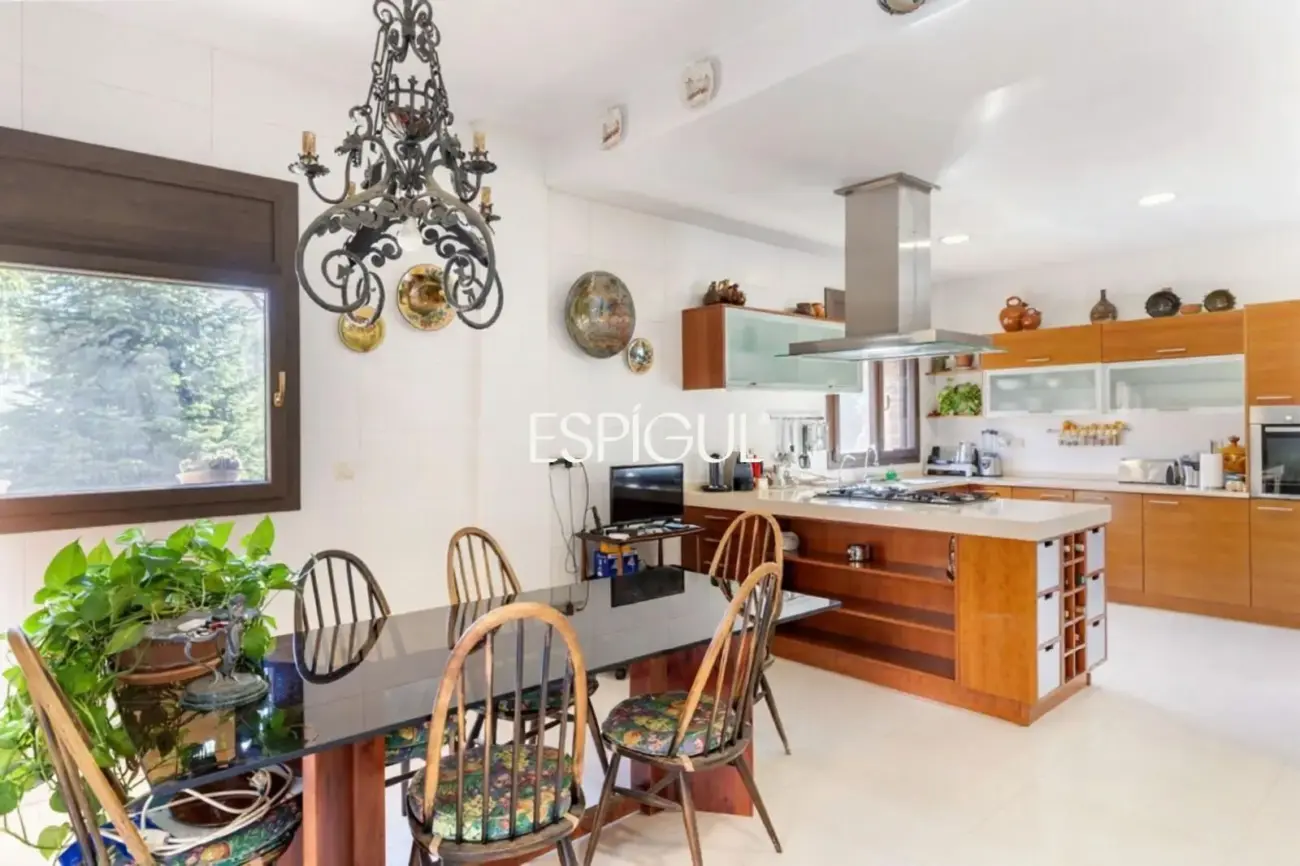 Imponente casa con piscina privada en Valldoreix