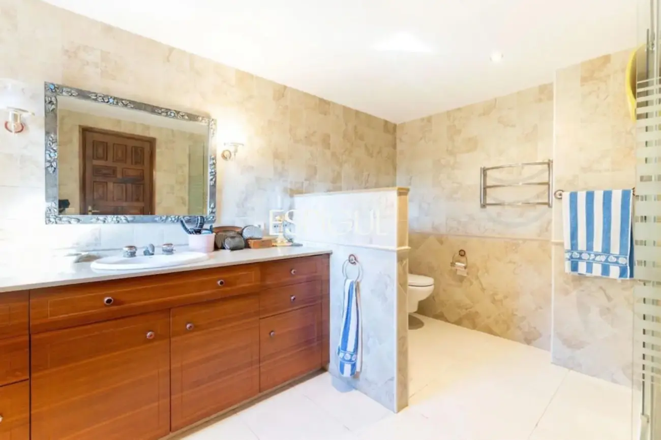 Imponente casa con piscina privada en Valldoreix