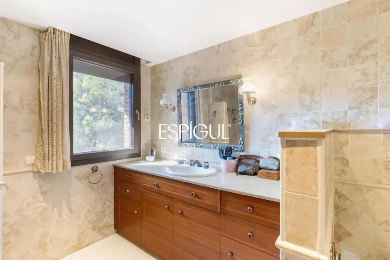 Imponente casa con piscina privada en Valldoreix